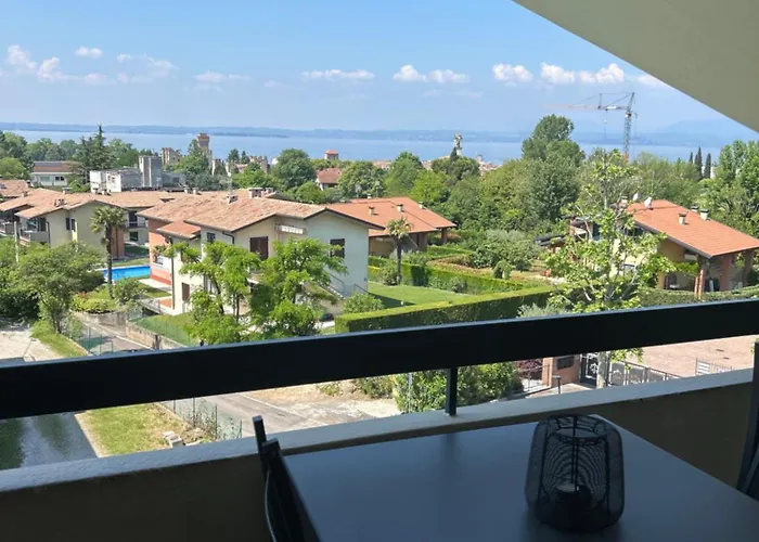 Villarobinia * Lazise