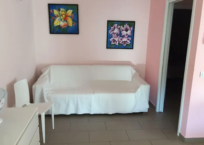 Villarobinia * Lazise